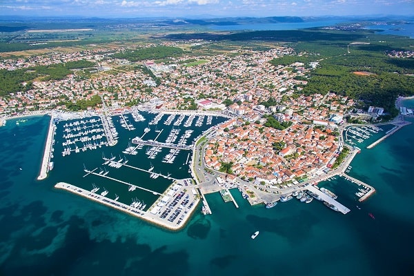 Lacné apartmány Biograd